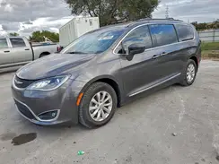 2C4RC1BG9HR583085 2017 CHRYSLER PACIFICA