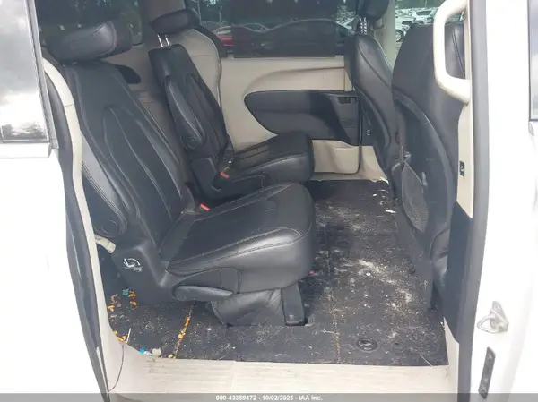 2C4RC1BG9HR583314 2017 CHRYSLER PACIFICA - Image 8