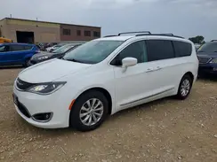 2C4RC1BG9HR584205 2017 CHRYSLER PACIFICA