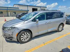 2C4RC1BG9HR593986 2017 CHRYSLER PACIFICA