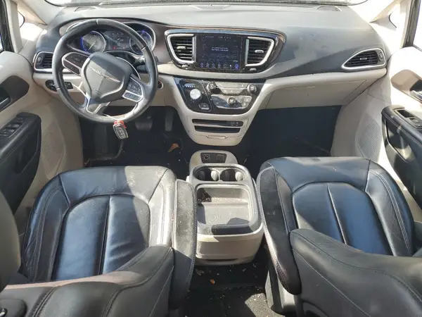 2C4RC1BG9HR598377 2017 CHRYSLER PACIFICA - Image 8