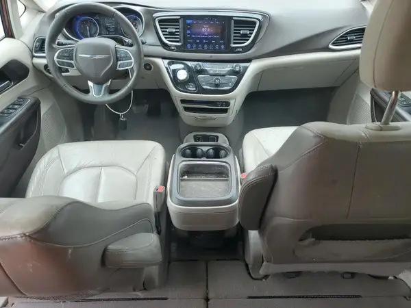 2C4RC1BG9HR603576 2017 CHRYSLER PACIFICA - Image 8