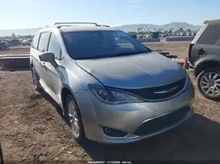 2C4RC1BG9HR613511 2017 CHRYSLER PACIFICA