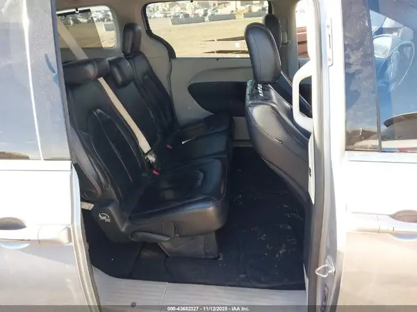 2C4RC1BG9HR613511 2017 CHRYSLER PACIFICA - Image 8