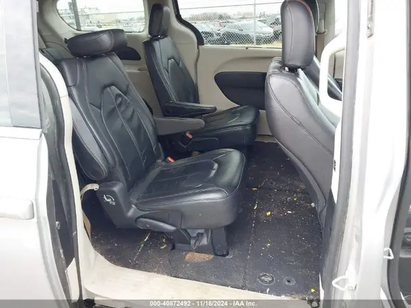2C4RC1BG9HR620927 2017 CHRYSLER PACIFICA - Image 8