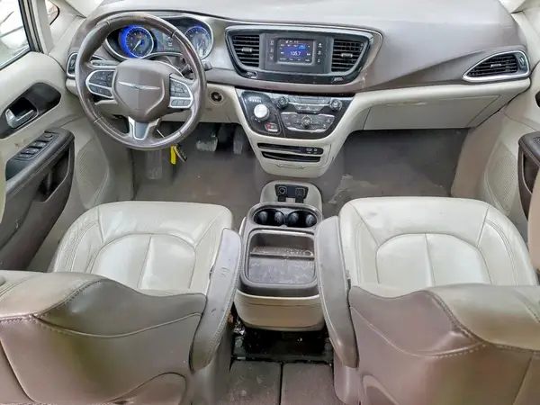 2C4RC1BG9HR621219 2017 CHRYSLER PACIFICA - Image 8