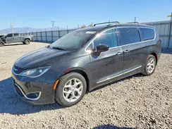 2C4RC1BG9HR634603 2017 CHRYSLER PACIFICA