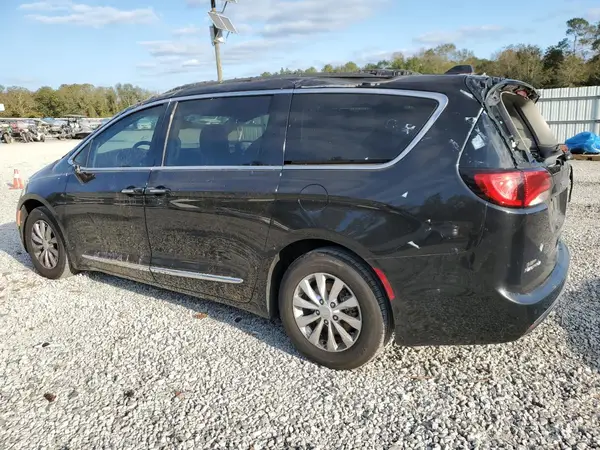 2C4RC1BG9HR642104 2017 CHRYSLER PACIFICA - Image 2
