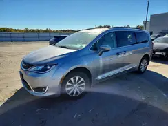 2C4RC1BG9HR648226 2017 CHRYSLER PACIFICA