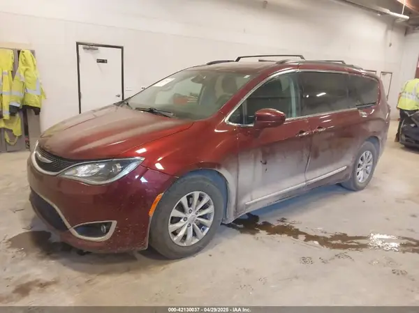 2C4RC1BG9HR670176 2017 CHRYSLER PACIFICA - Image 2