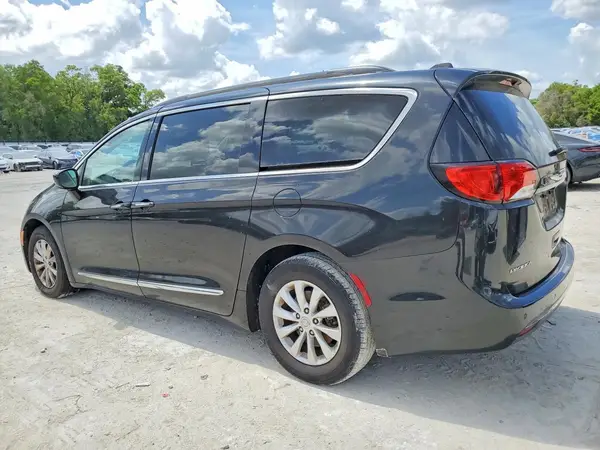 2C4RC1BG9HR688161 2017 CHRYSLER PACIFICA - Image 2