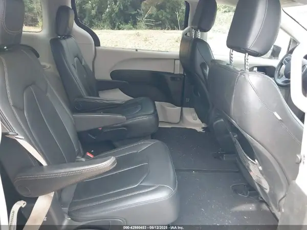 2C4RC1BG9HR729100 2017 CHRYSLER PACIFICA - Image 8