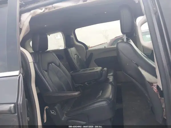 2C4RC1BG9HR730344 2017 CHRYSLER PACIFICA - Image 8