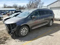 2C4RC1BG9HR733650 2017 CHRYSLER PACIFICA