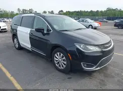 2C4RC1BG9HR733681 2017 CHRYSLER PACIFICA