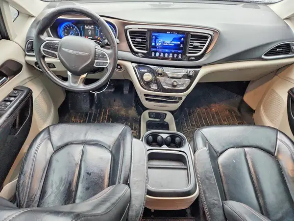 2C4RC1BG9HR744793 2017 CHRYSLER PACIFICA - Image 8