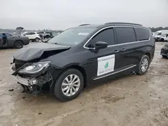 2C4RC1BG9HR753137 2017 CHRYSLER PACIFICA