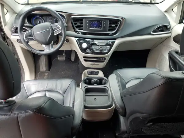 2C4RC1BG9HR758953 2017 CHRYSLER PACIFICA - Image 8