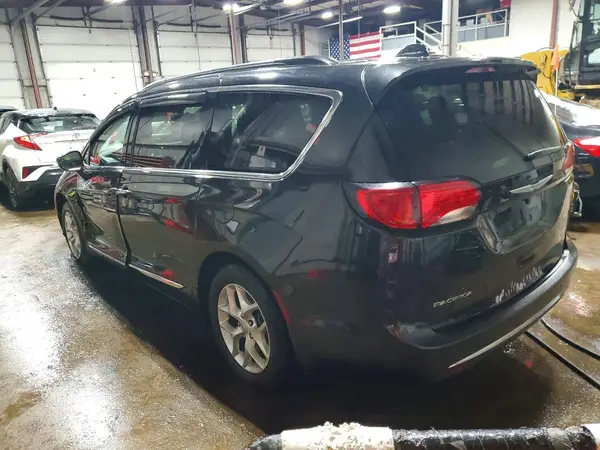 2C4RC1BG9HR763070 2017 CHRYSLER PACIFICA - Image 2