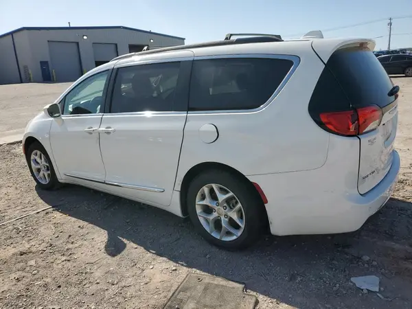 2C4RC1BG9HR777194 2017 CHRYSLER PACIFICA - Image 2