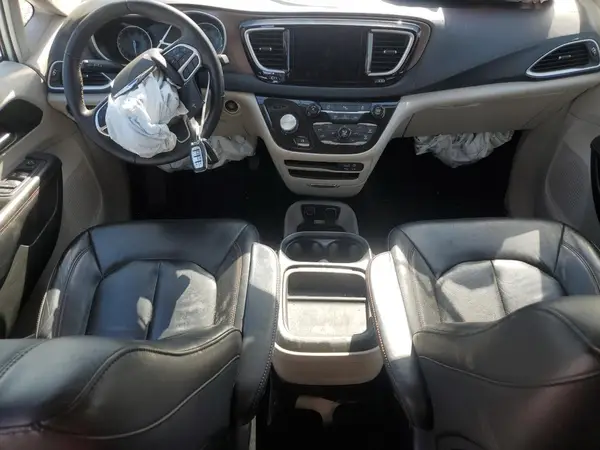 2C4RC1BG9HR777194 2017 CHRYSLER PACIFICA - Image 8
