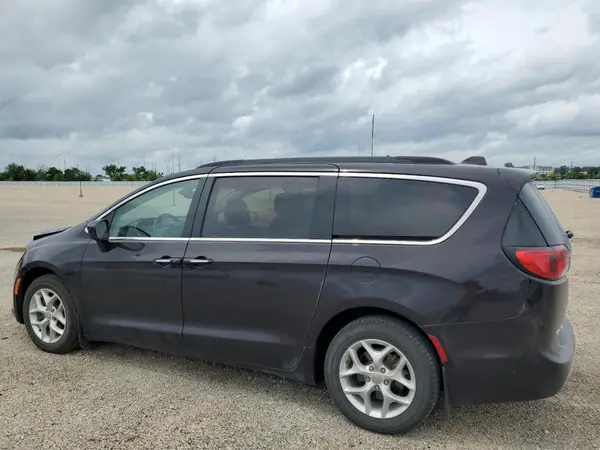 2C4RC1BG9HR777339 2017 CHRYSLER PACIFICA - Image 2