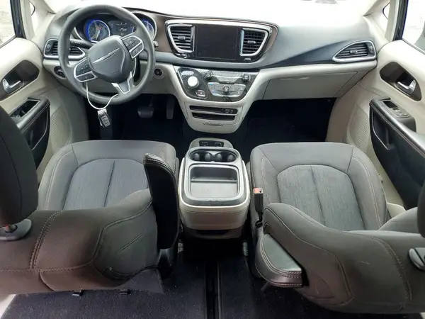 2C4RC1BG9HR778751 2017 CHRYSLER PACIFICA - Image 8