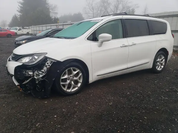 2C4RC1BG9HR784890 2017 CHRYSLER PACIFICA - Image 1
