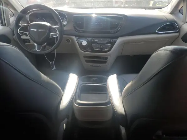 2C4RC1BG9HR786087 2017 CHRYSLER PACIFICA - Image 8