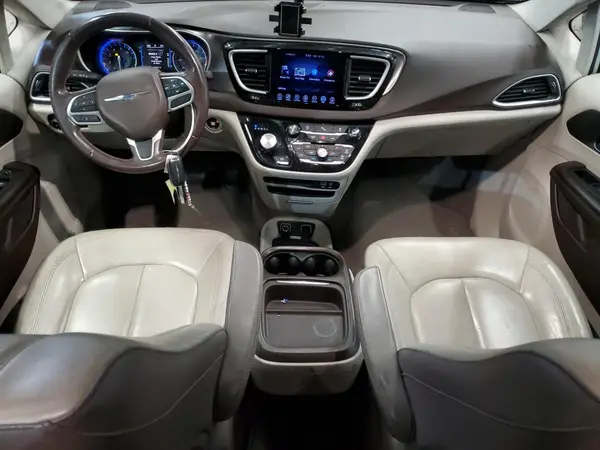2C4RC1BG9HR795162 2017 CHRYSLER PACIFICA - Image 8
