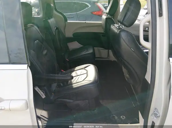 2C4RC1BG9HR795355 2017 CHRYSLER PACIFICA - Image 8