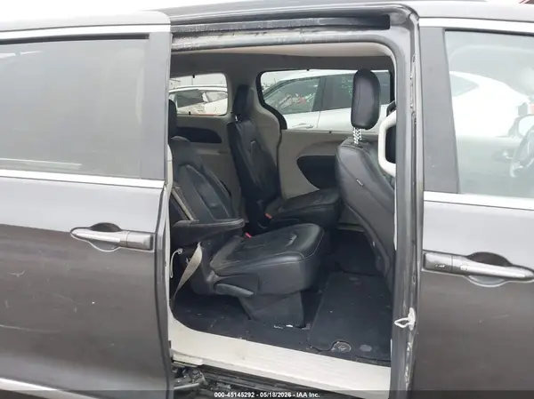 2C4RC1BG9HR810470 2017 CHRYSLER PACIFICA - Image 8