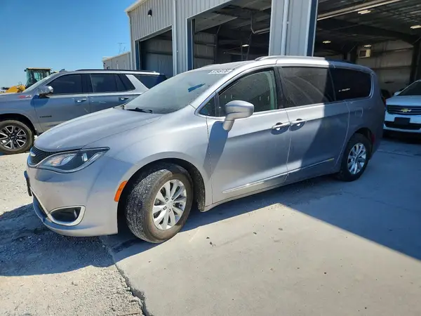 2C4RC1BG9HR815992 2017 CHRYSLER PACIFICA - Image 1