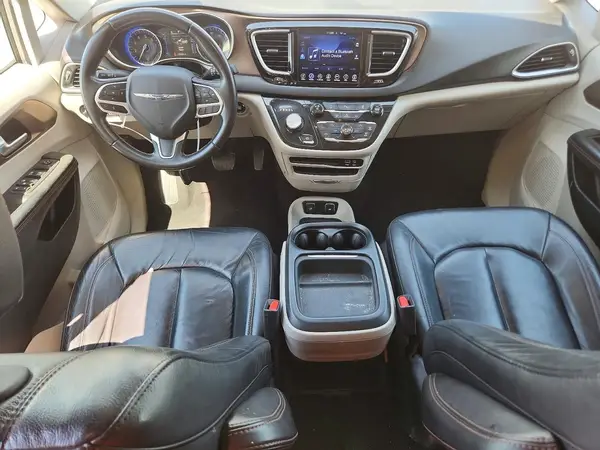 2C4RC1BG9HR815992 2017 CHRYSLER PACIFICA - Image 8