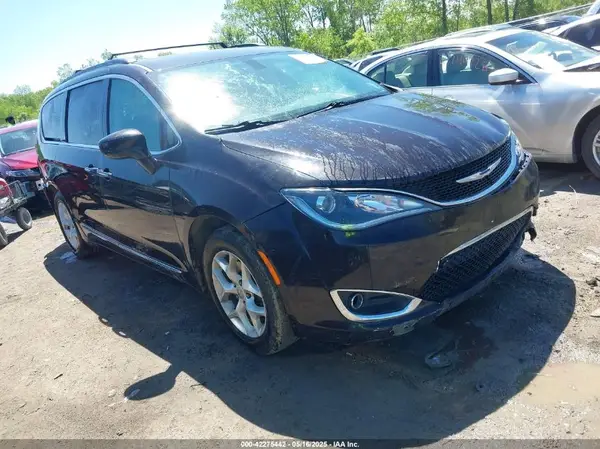 2C4RC1BG9HR816334 2017 CHRYSLER PACIFICA - Image 1