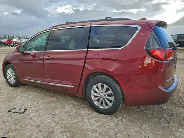 2C4RC1BG9HR821307 2017 CHRYSLER PACIFICA - Image 2