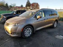 2C4RC1BG9HR822957 2017 CHRYSLER PACIFICA