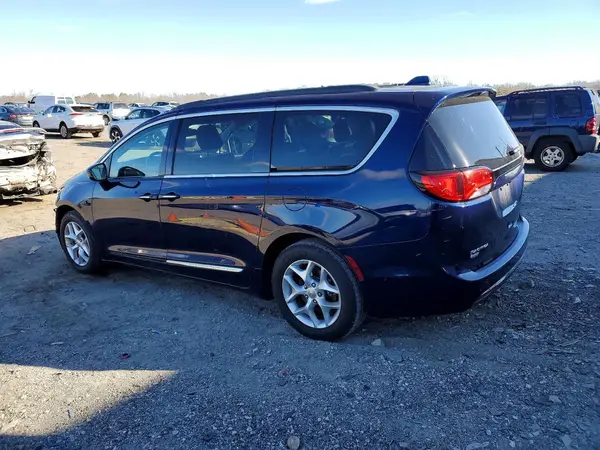 2C4RC1BG9HR823350 2017 CHRYSLER PACIFICA - Image 2