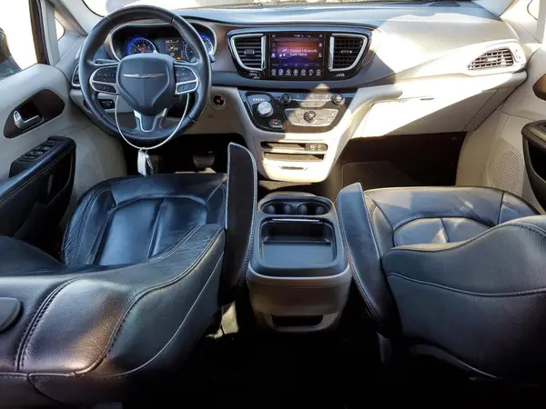 2C4RC1BG9HR823350 2017 CHRYSLER PACIFICA - Image 8