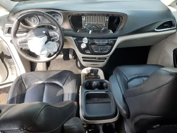 2C4RC1BG9HR823400 2017 CHRYSLER PACIFICA - Image 8