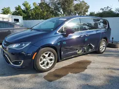 2C4RC1BG9HR823557 2017 CHRYSLER PACIFICA