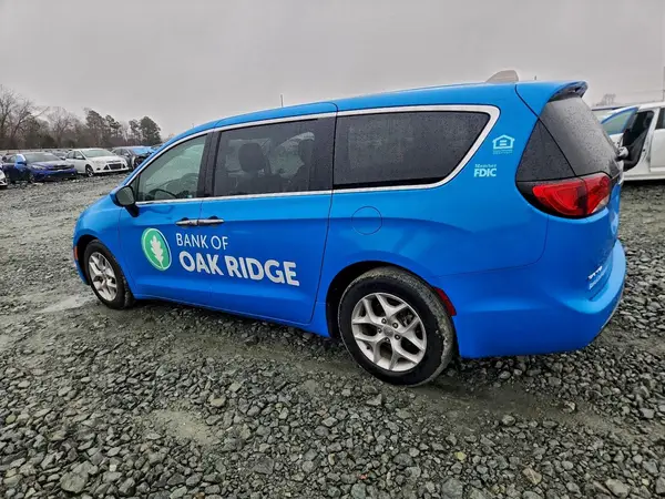 2C4RC1BG9HR836731 2017 CHRYSLER PACIFICA - Image 2
