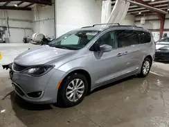 2C4RC1BG9JR102306 2018 CHRYSLER PACIFICA