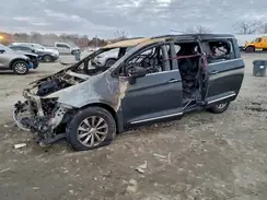 2C4RC1BG9JR107800 2018 CHRYSLER PACIFICA