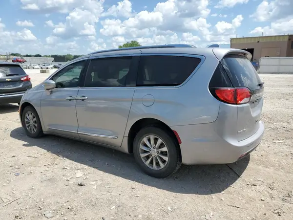 2C4RC1BG9JR112155 2018 CHRYSLER PACIFICA - Image 2