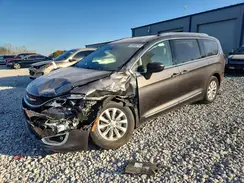 2C4RC1BG9JR114164 2018 CHRYSLER PACIFICA