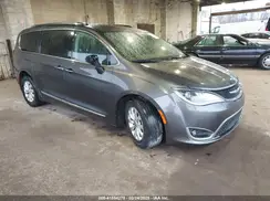 2C4RC1BG9JR118974 2018 CHRYSLER PACIFICA