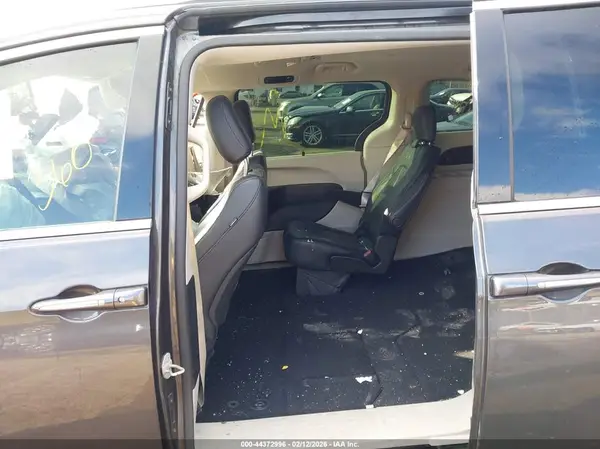 2C4RC1BG9JR127268 2018 CHRYSLER PACIFICA - Image 8