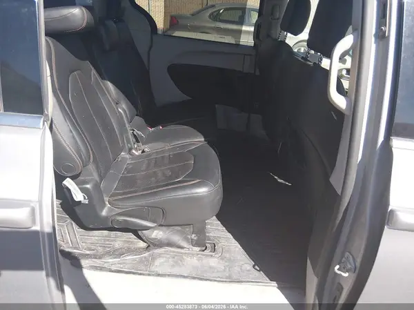 2C4RC1BG9JR127366 2018 CHRYSLER PACIFICA - Image 8