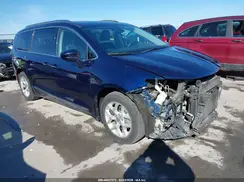 2C4RC1BG9JR128551 2018 CHRYSLER PACIFICA